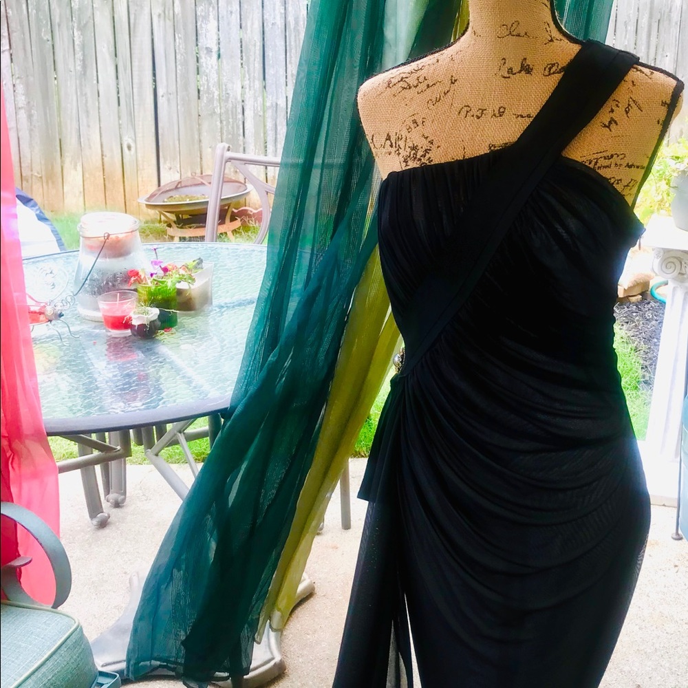 Badgley Mischka Collection - Picture 2 of 4